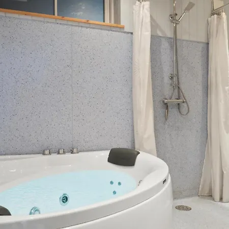Apartment In With Sauna