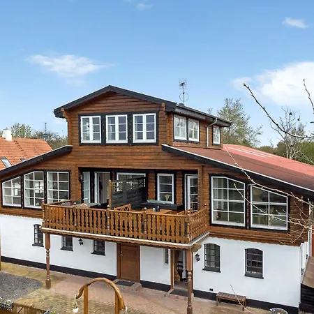 3 Bedroom Stunning In * Dannemare
