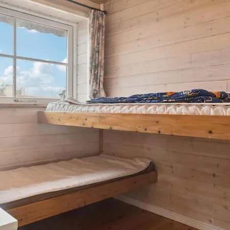 In With Sauna